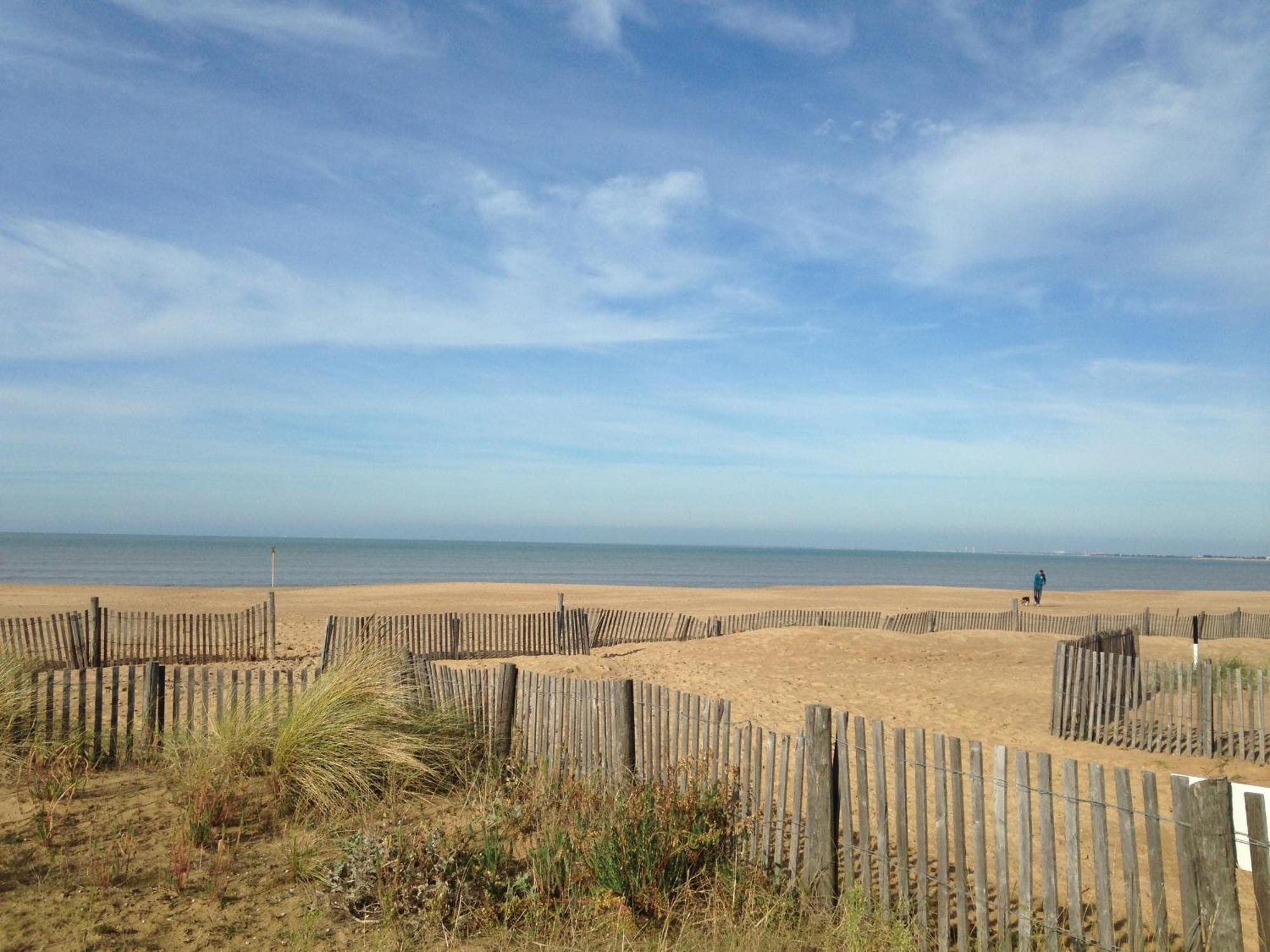 Bel Appartement T2 Avec Balcon, Wifi Et Parking Pres De La Plage - Fr-1-706-2 Chatelaillon-Plage Luaran gambar